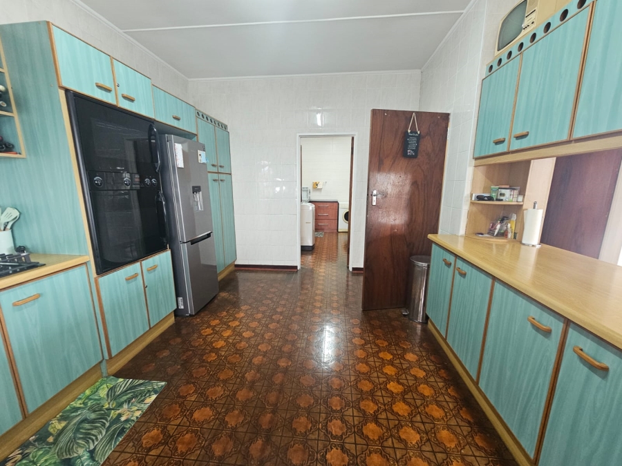 4 Bedroom Property for Sale in Berea Eastern Cape